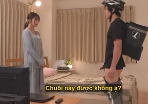 Lén nhìn cặp bưởi của con dâu mà buồi cương cứng